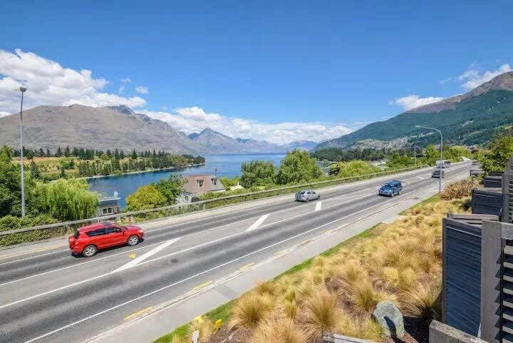 Luxury Lakeview 2 Bedroom Apartment Distretto di Distretto di Queenstown Esterno foto